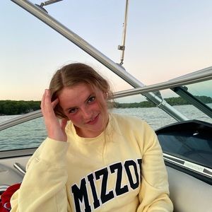 Meet your Posher, Addie